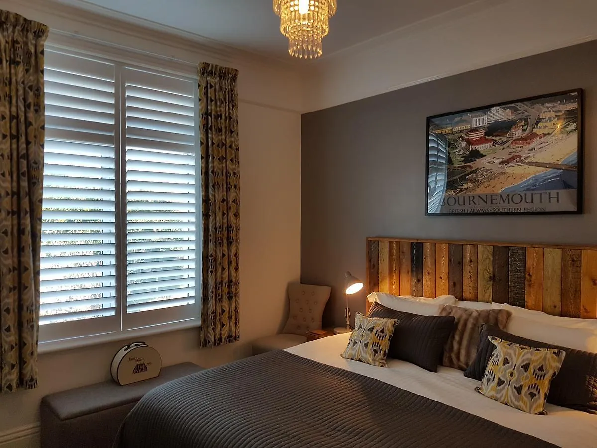 Beach Lodge Bournemouth Bed & Breakfast